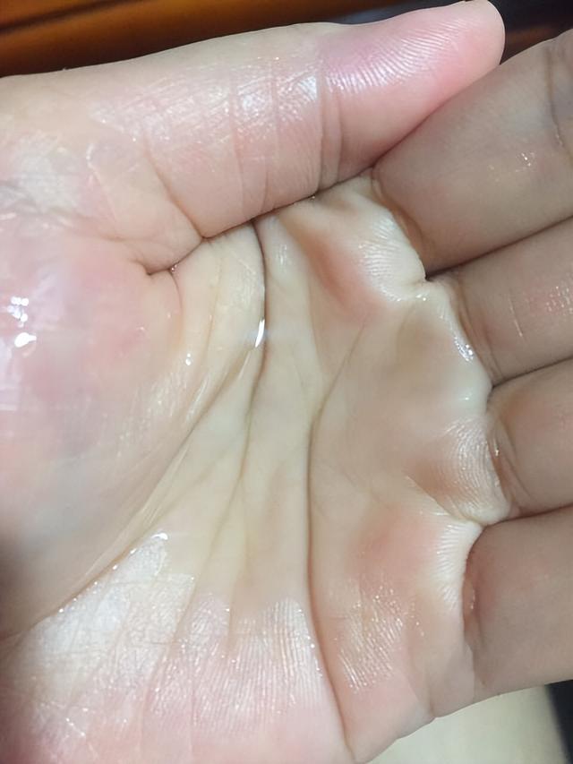 脸部能天天热敷吗，热敷脸有哪些功效与作用（面膜可以天天敷吗）