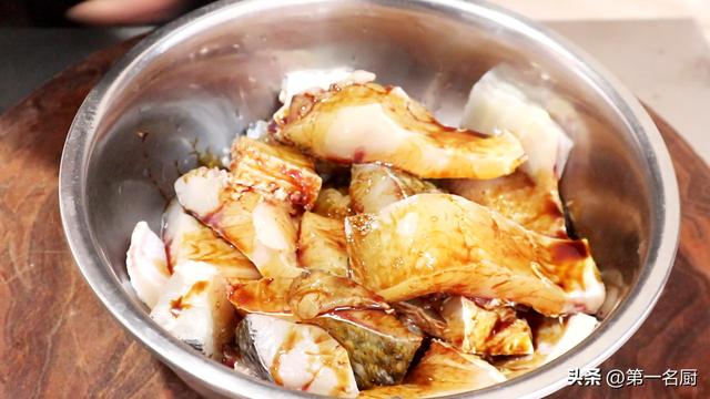 东北砂锅炖豆腐，天冷不懂吃砂锅可惜了