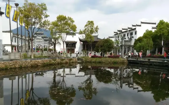 婺源必去的三个景点，婺源必去的三个景点李坑（“中国最美乡村”婺源，小介绍）