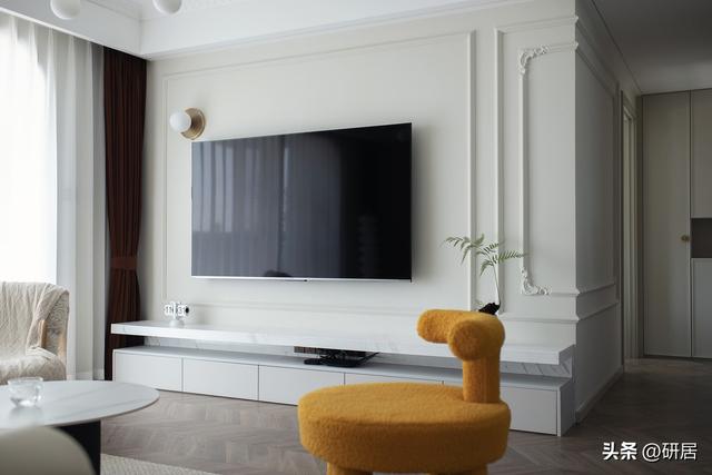 35岁女人穿衣打扮，30到35岁女人穿衣打扮（35岁姐姐的浪漫生活）