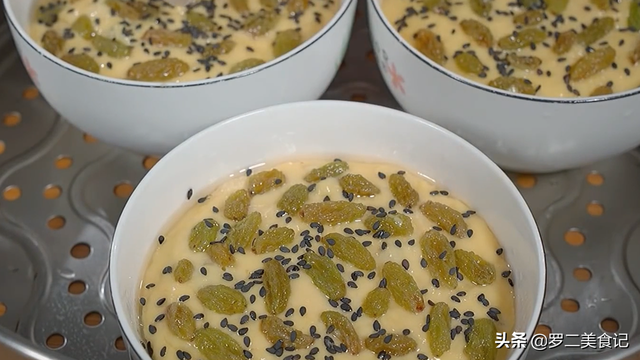 粉色蒸蛋糕的做法，粉色蛋糕怎么做（出锅松软又香甜）