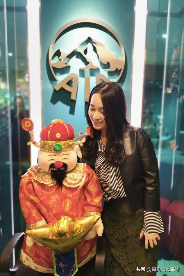 香港年薪100万要交多少税，可身体的缺憾导致恋爱受挫