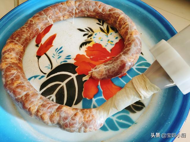 腊肠的做法，腊肠的做法大全家常菜吃法（过年腊肠不用买）