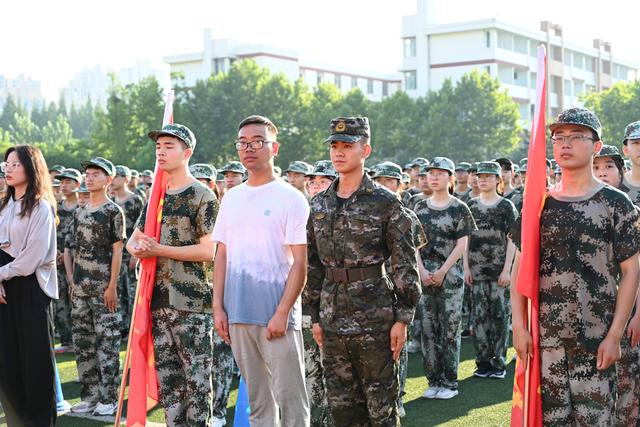 淮安市清浦中学，2020淮安市清浦中学高考喜报成绩、本科一本上线人数情况（清江浦区：无迷彩，不青春）