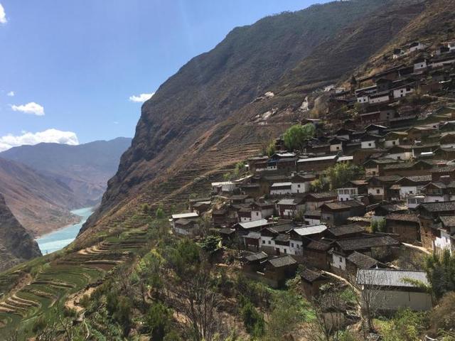 春节放假去哪里旅游，春节放假去哪里旅游好（春节国内景美人少的好去处推荐）