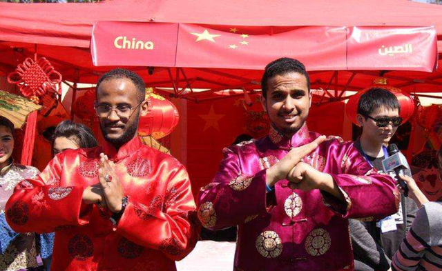 埃及和中国时差，埃及和中国时差几个小时（埃及耗资三千亿迁都沙漠）