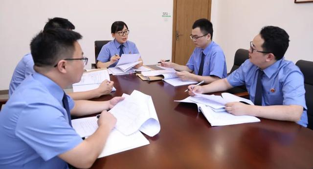 借款利息多少合法，个人借贷利息多少合法（民间借贷背后暗藏猫腻）