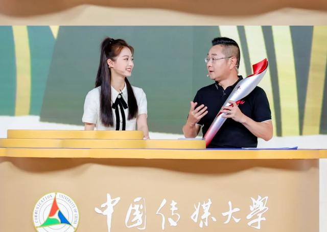 东方卫视主持人，东方卫视六大主持人怎么样了（东方卫视两位新主持人）