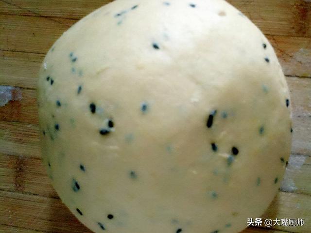 在家里怎样做油炸麻叶，学做传统小吃炸麻叶