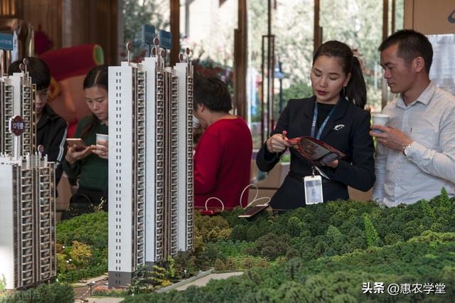 扶贫贷款如何办理，大学生扶贫贷款如何办理（农村贫困户贷款要利息吗）