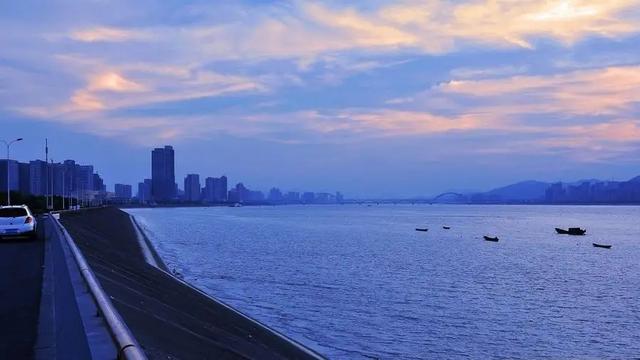 重庆名字的由来，重庆名字的由来简介（你的家乡名字是怎么来的）