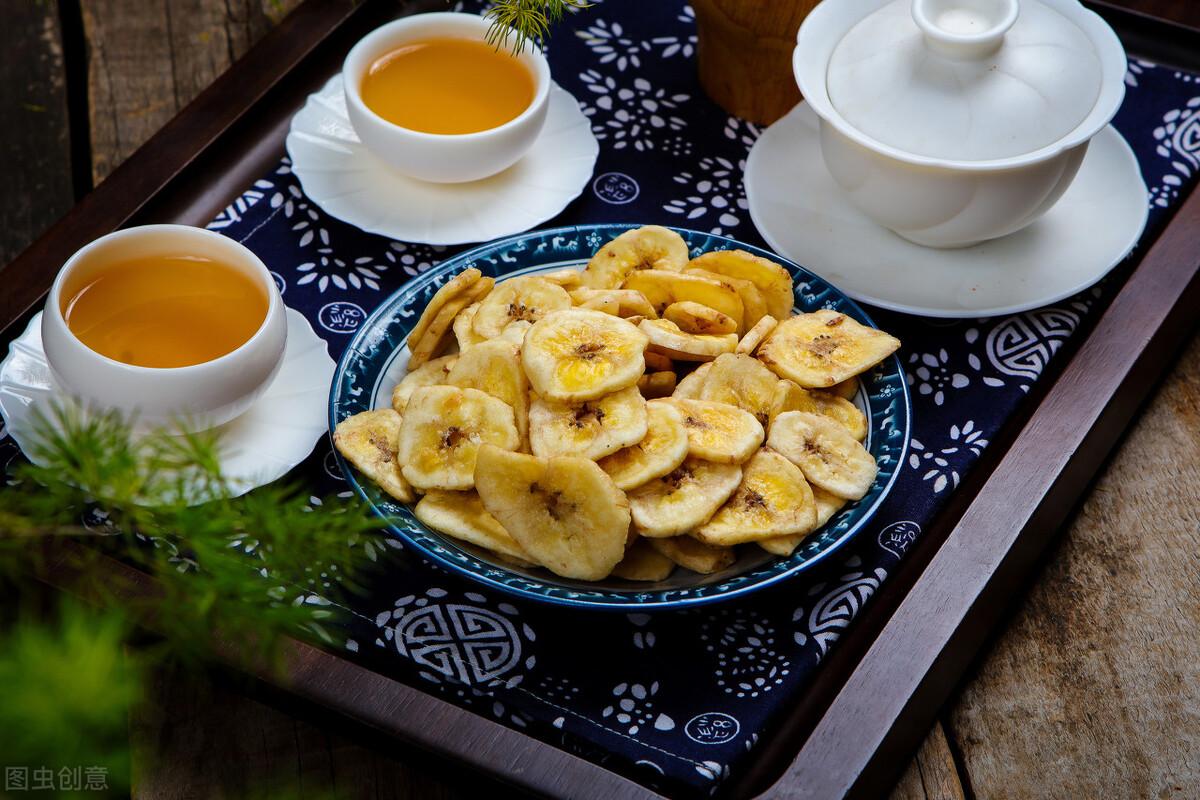 香蕉剥皮放冰箱冷冻能放多久，香蕉去皮可以冷冻保存吗（一招教你如何保存香蕉）