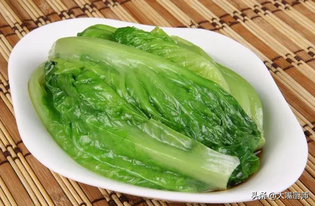 元宵节特色美食介绍，元宵节特色食物（8种传统食物别忘了吃）