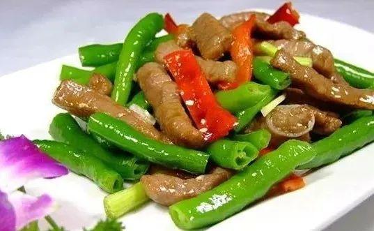 川味红烧肥肠怎么做，川味红烧肥肠的家常做法大全（这些做法值得大家参考）