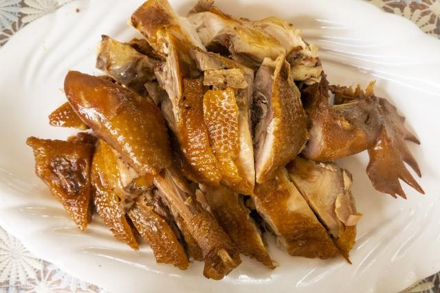 弥勒市属于哪个市，弥勒是云南的那个地方（凭啥成为云南旅居城市的天花板）