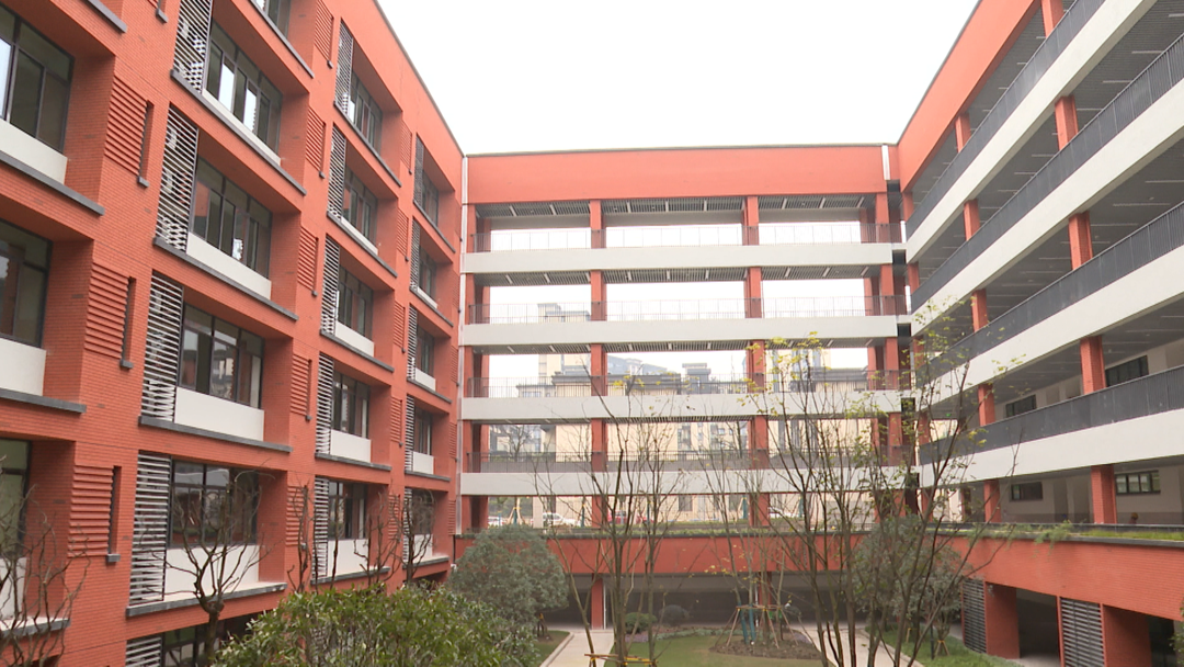 重庆市第二外国语学校(重庆29所新建校即将启用)
