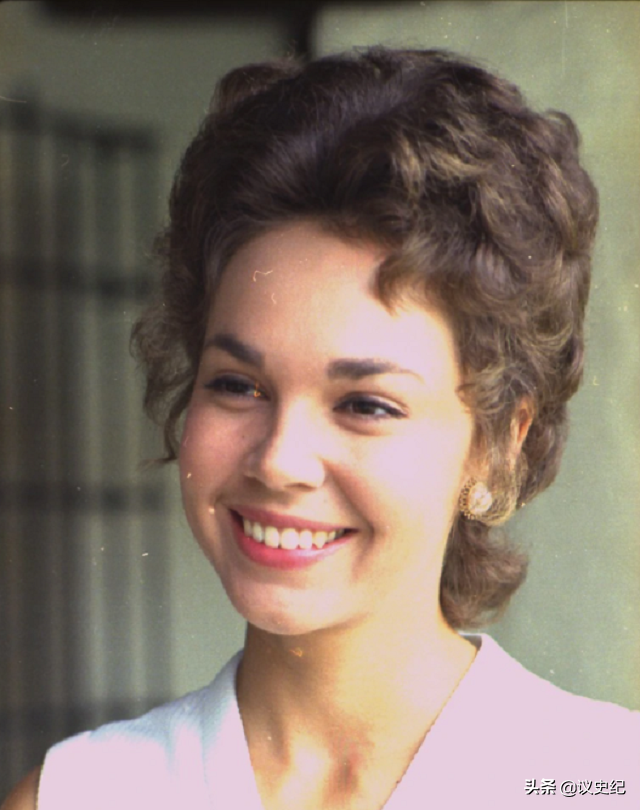 世上无难事只要肯登攀是谁说的，是世上无难事只要肯攀登还是世上无难事只要肯登攀（周总理病危之际：给我读一读）