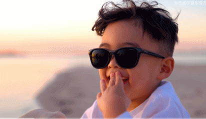 吉他 粉色 小清新，吉他的图片大全唯美（儿子罗密欧首次出镜）