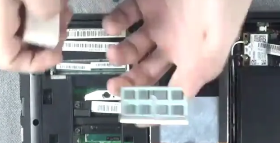 手提电脑开不了机，笔记本电脑开不了机的原因（笔记本电脑开不了机要查看什么位置）