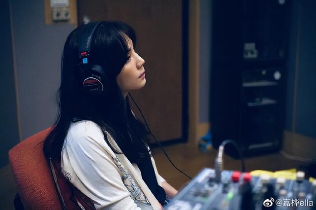 闺蜜头像三人一萌一酷一霸气，三人闺蜜头像:)『三个人的友谊，不一定有一个是多余的』微信（SHE合体为Hebe庆生）