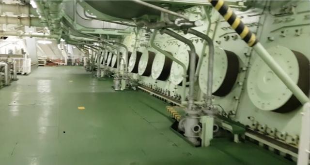 重柴油和轻柴油的区别是什么，重柴油和重油区别（世界最大发动机：有五层楼高）