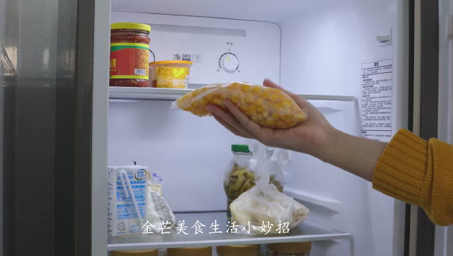 新鲜玉米怎么保存，新鲜玉米怎么保鲜保存多久（不要再直接放进冰箱里了）
