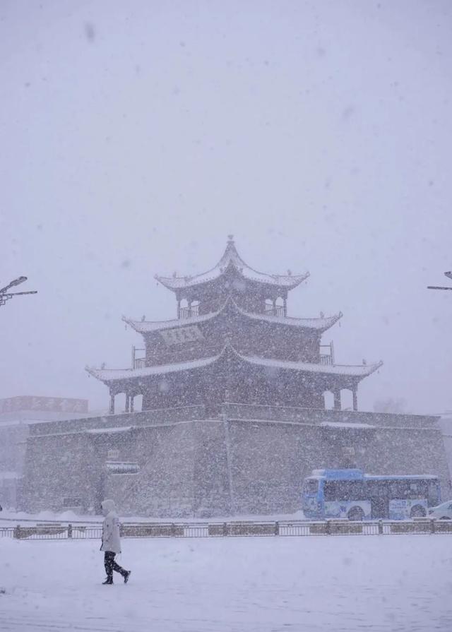 燕山雪花大如席，燕山和雪花（燕山雪花大如席『明月几时有』）