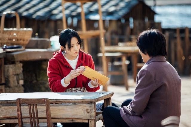 罗晋正牌女友赵丽颖，赵丽颖罗晋哪个更帅（赵丽颖新剧婚服照好美）