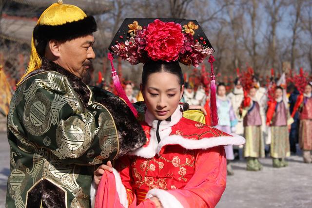唐艺昕甄嬛传演的谁，唐艺昕在甄嬛传里演什么角色呢（“蛇蝎女孩”异军突起）