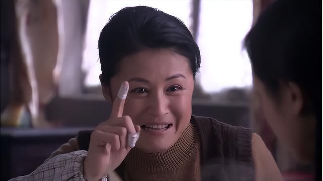 家庭伦理电视剧，家庭伦理剧为什么会爆火（只知道《父母爱情》可惜了）