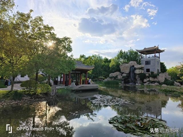 oppo研发的马里亚纳芯片拍照效果，X加持画质更出色