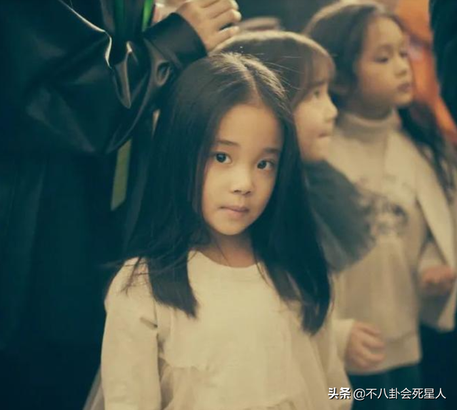 妈妈是超人第一季，姨母心是个什么意思（《妈妈是超人》9位萌娃现状）