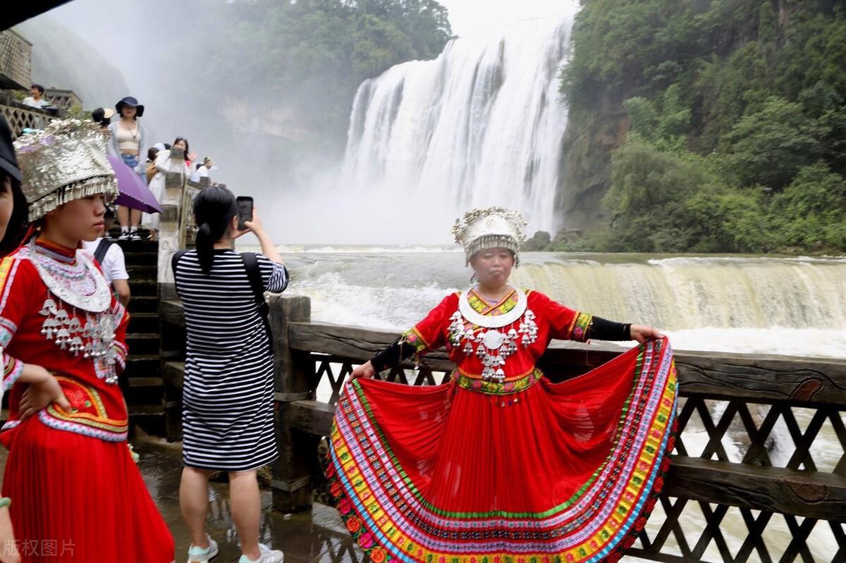 中国十大旅游胜地（国内值得一去的十大5A景区）