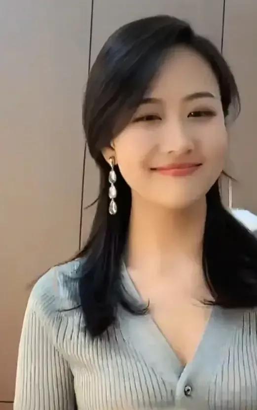 川端康成获得诺贝尔文学奖的作品是什么，川端康成凭借哪三部作品获得了诺贝尔文学奖（川端康成获得诺贝尔文学奖代表作雪国）