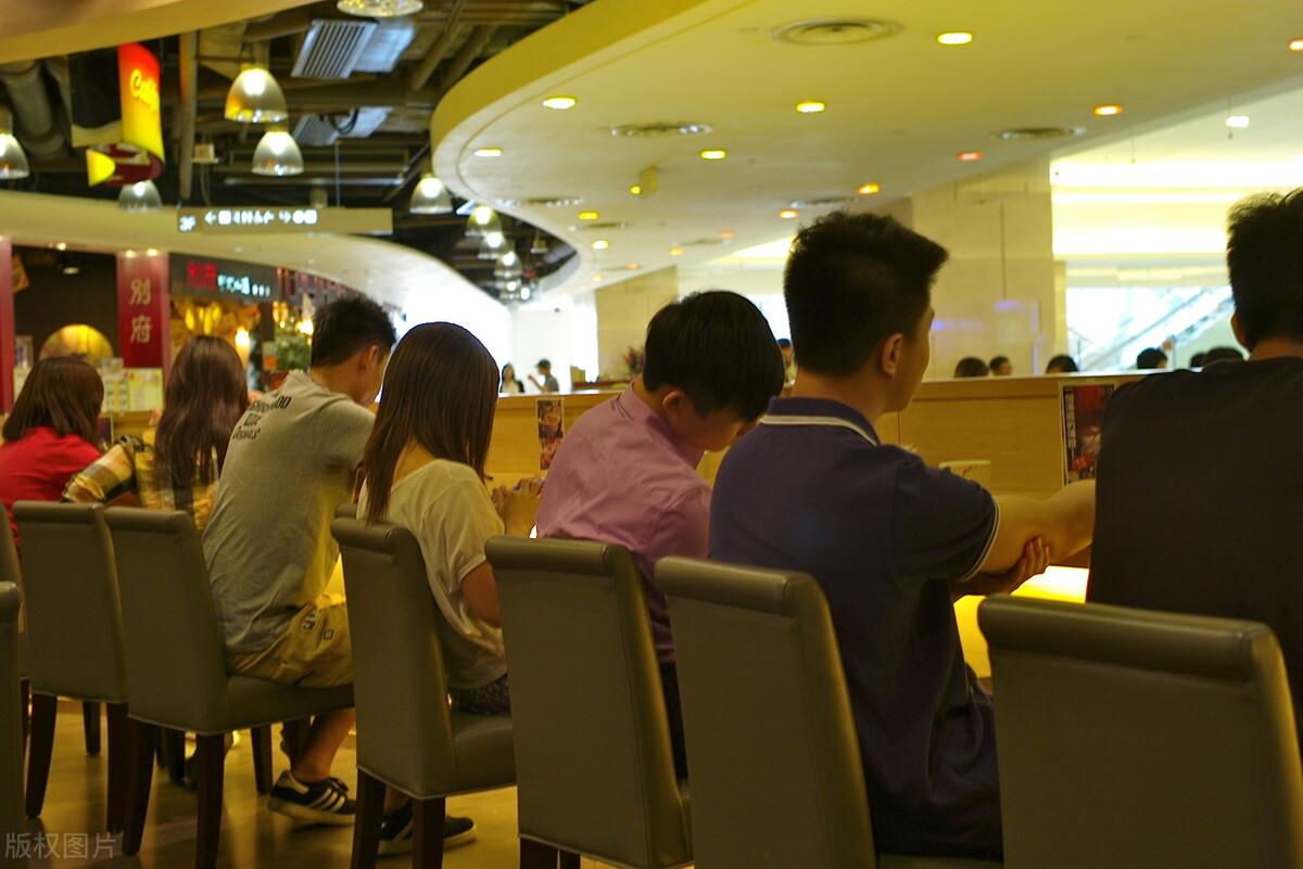 现在做什么赚钱(一小时赚8000元的游戏)
