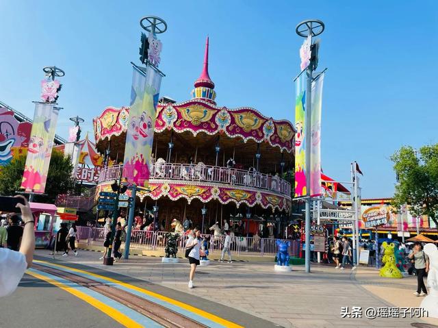 上海欢乐谷一日游，上海欢乐谷各项目游玩（旅游景点——上海欢乐谷）