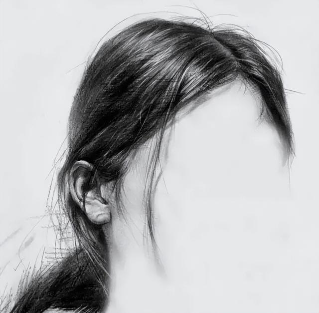 女生的头发怎么画，动漫女生的头部怎么画呢（教你画头发的细致教程）