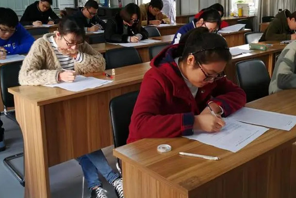 四级什么时候考，四级考试时间是什么时候（大学生选对时间）