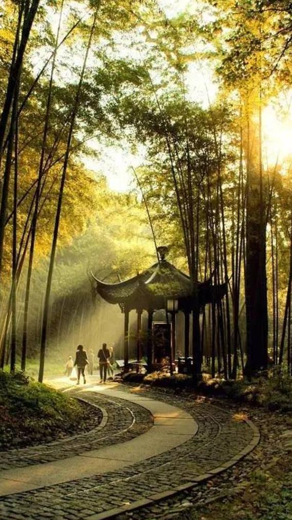 望海潮的钱塘指的是今天的什么地方，钱塘是指今天的什么地方（钱塘是一座城还是一条江）