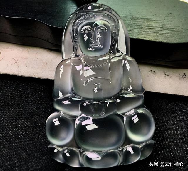 翡翠应该如何挑选好，建议先看完这篇文章