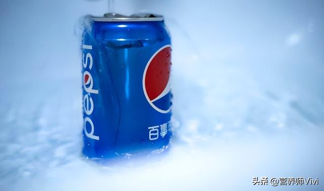 碳酸饮料有哪些，常见的碳酸饮料有哪些（长期喝碳酸饮料有何危害）