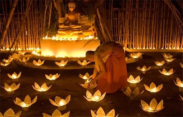 烧一根香和三根香的区别，烧一根香和三根香的区别图片（为何一定要烧三根香）