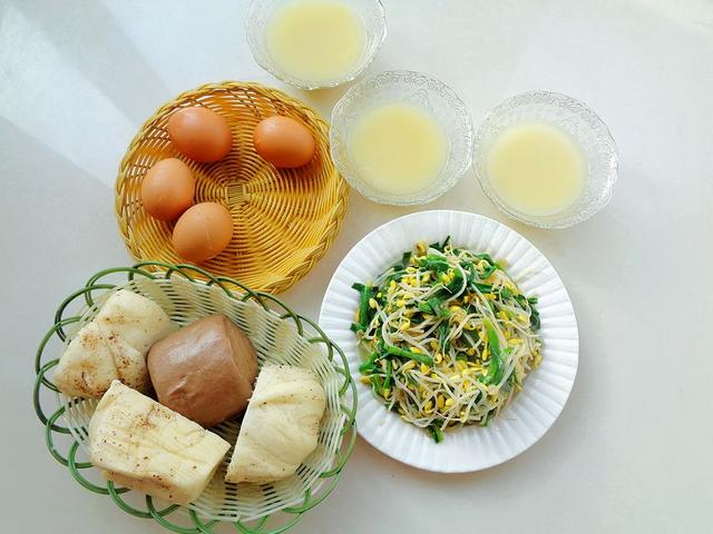 煎鸡蛋粥做法，煎鸡蛋汤做法（七天早餐不同搭配）