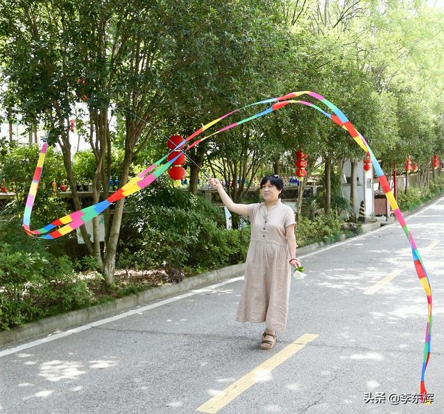 同学聚会说说幽默短句，同学聚会搞笑短句（快乐时光总是那么美好）