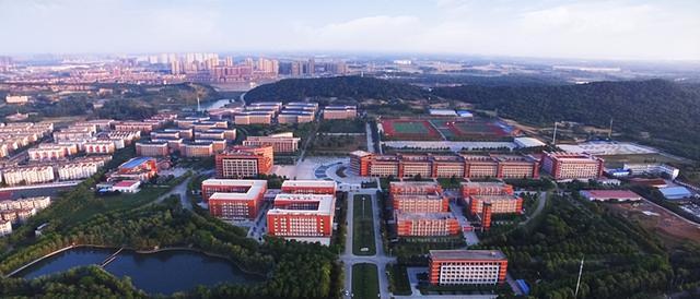 淮南师范学院是一本还是二本，淮南师范学院算好二本吗（淮南师院升为“一本大学”）