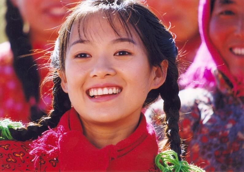 章子怡身价多少亿，章子怡身价有多厚（偏偏嫁给三婚的汪峰）