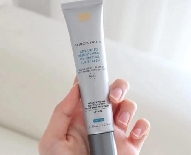 巴黎欧莱雅防晒霜，巴黎欧莱雅防晒霜价格（公认防晒效果超好的4款防晒霜）