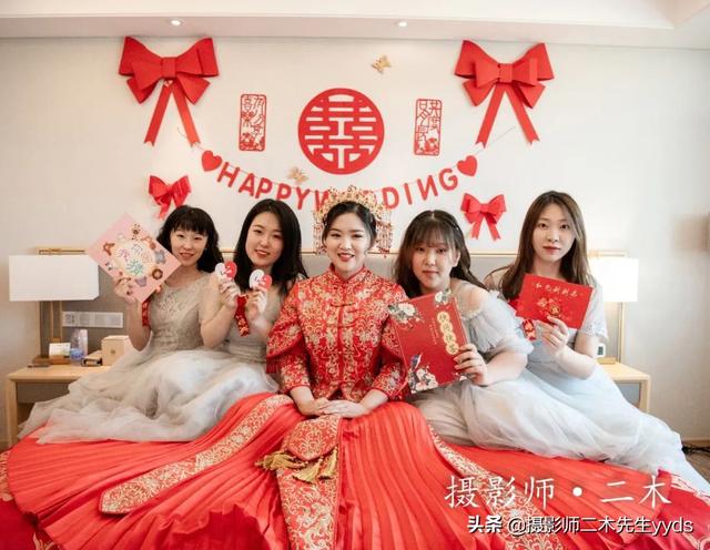 大雾四起 我在无人处爱你 云雾散尽 我爱你人尽皆知，大霆（随着秋天大雾的散尽）