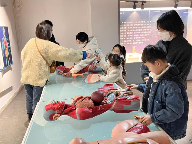 郑州周边免费景点，郑州最近免费旅游景点大全（不出郑州的8个赏花遛娃地）