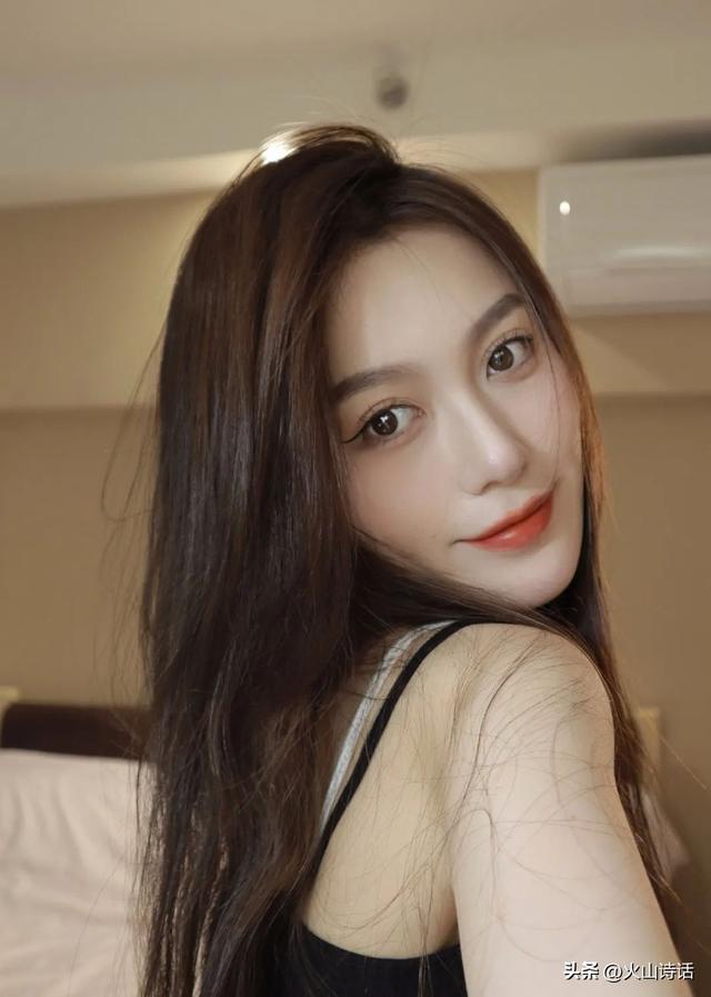 学院风裙子这么搭配秒变校园女神，学院风格裙子（还记得你的初恋吗）